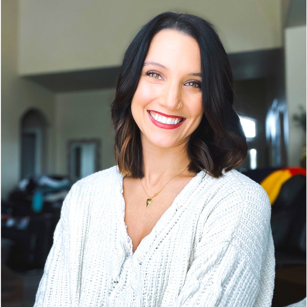Meet your Posher, Olivia
